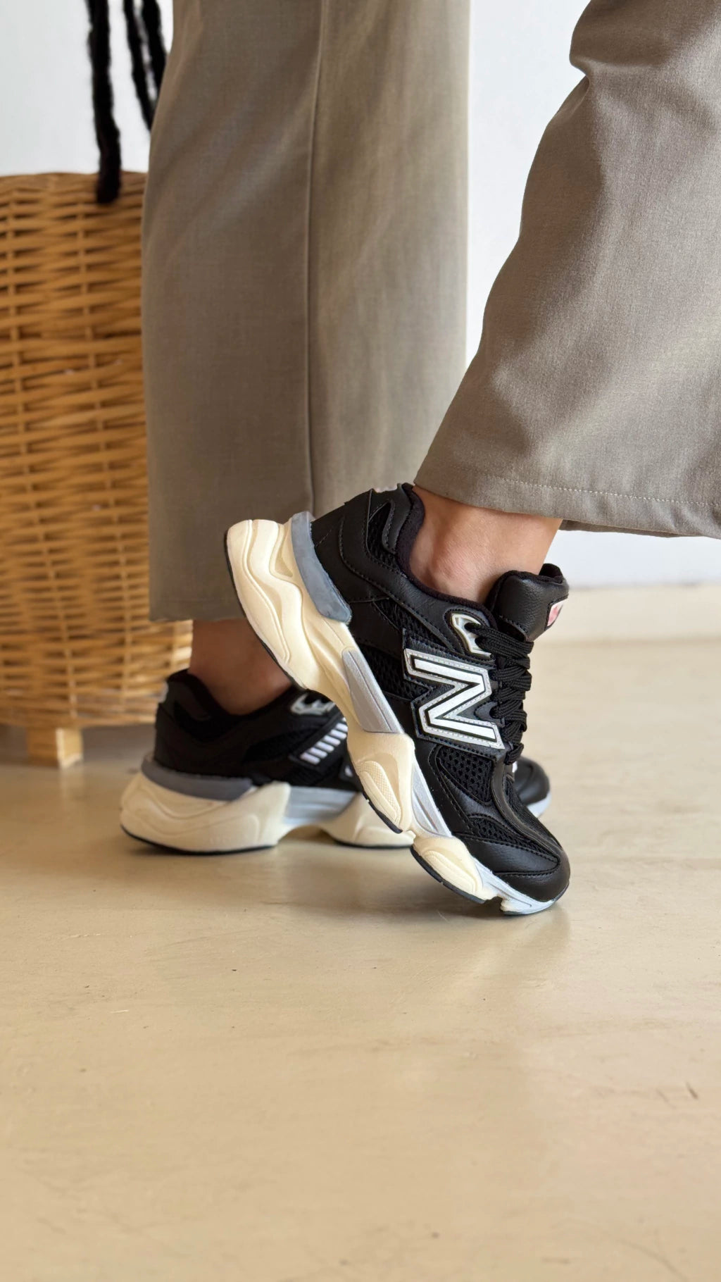 NB Detalle Cuerina Black