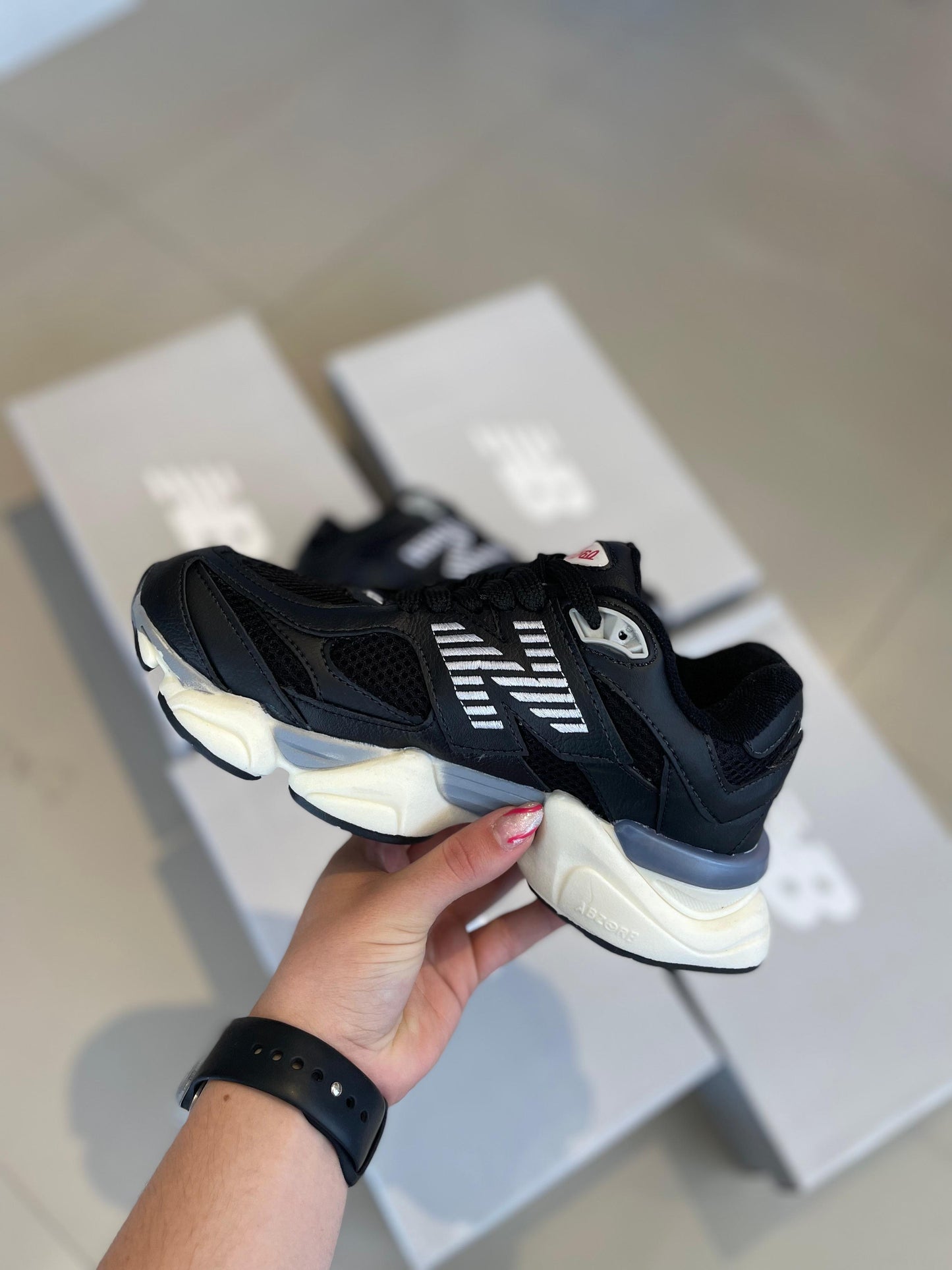 NB Detalle Cuerina Black