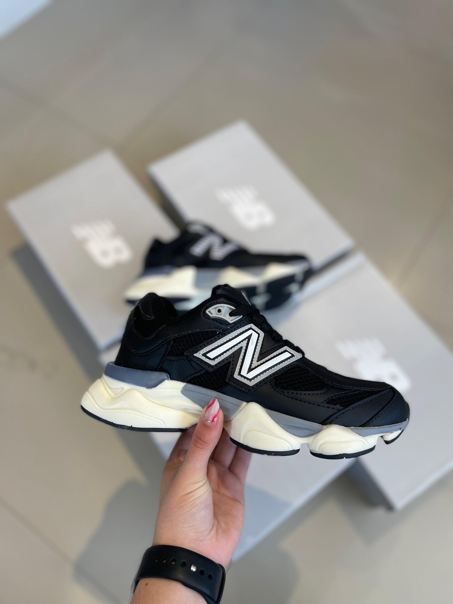 NB Detalle Cuerina Black