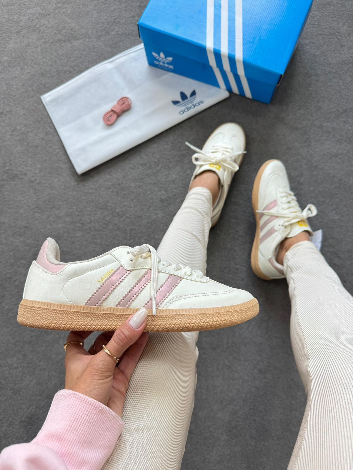 Samba Blanco y Rosa