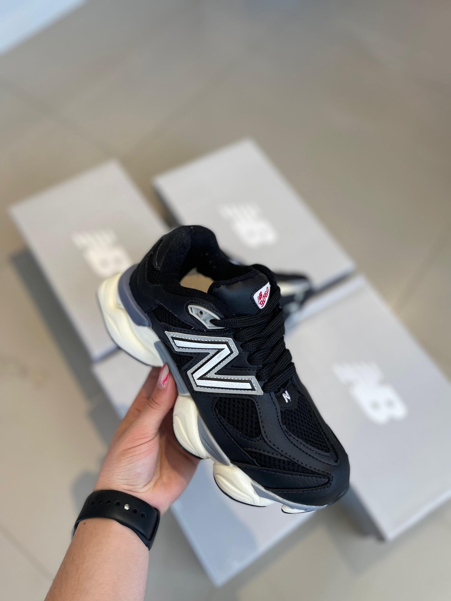 NB Detalle Cuerina Black