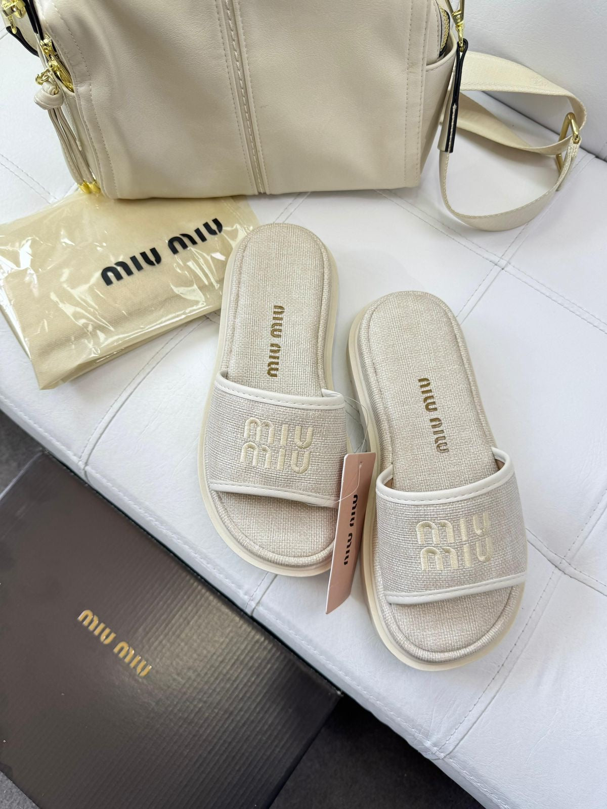Sandalias Tipo Miu Miu