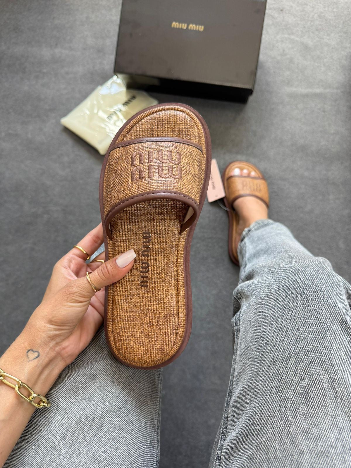 Sandalias Tipo Miu Miu