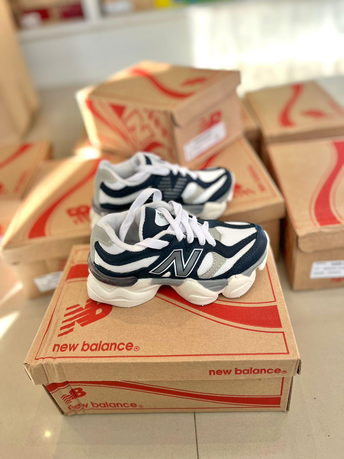 Nb 9060 Azul Kids