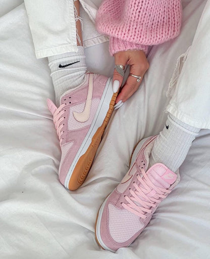 NKE DUNK PINKY