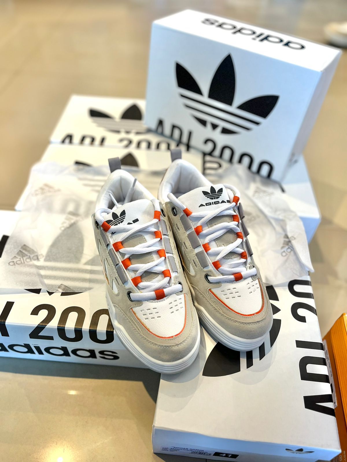 Adi 2000 Blanco Naranja